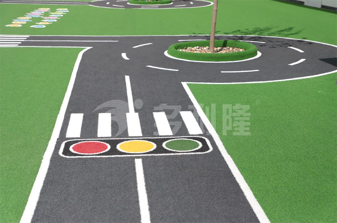 幼儿园户外场地设计,幼儿园地弹坪